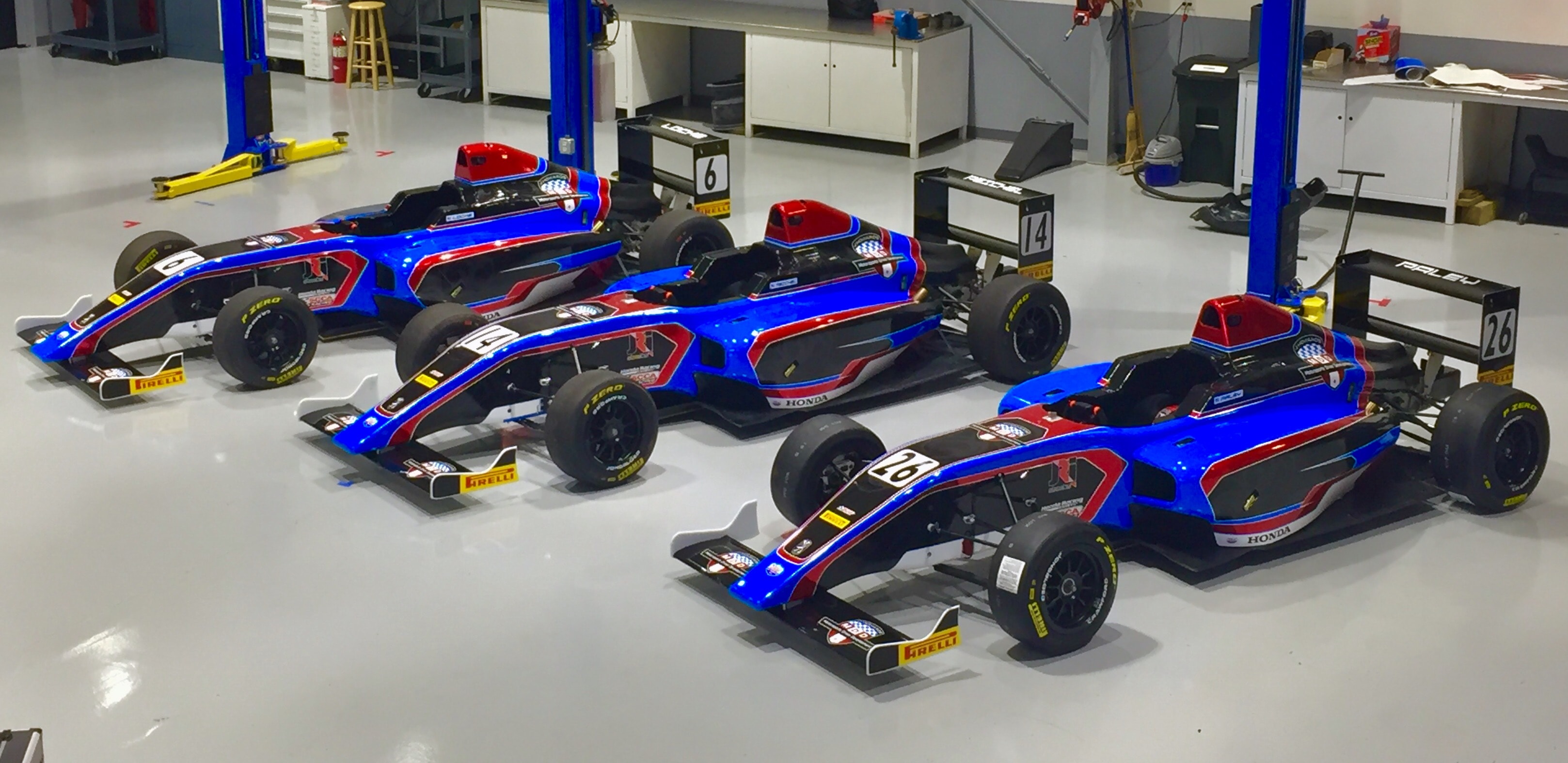 Full Wrapped Formula Race Cars